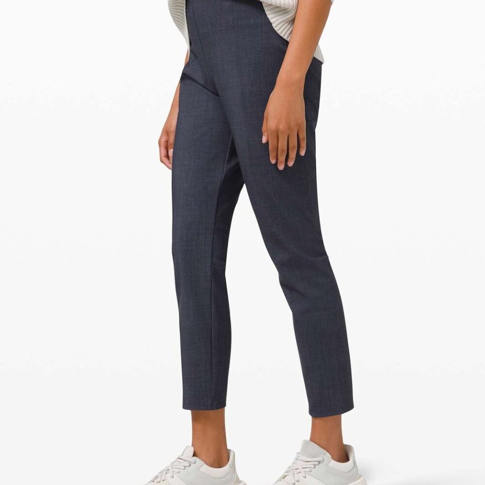 Lululemon Here to There High Rise Crop 7/8, Cadet Blue, size 2